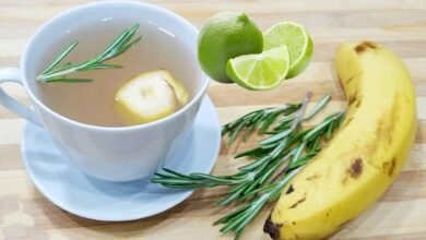 chá de banana com alecrim e limão: melhora a memória,