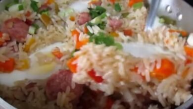 receita de arroz com linguiça e ovos