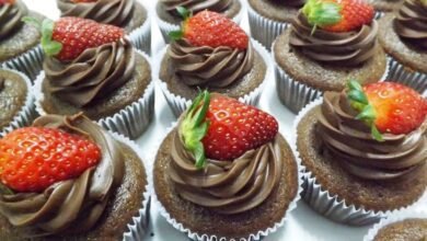 Cupcake de Chocolate e Morango