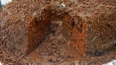 O mais chocolatudo de todos: bolo vulcão de chocolate delicioso e fácil de fazer