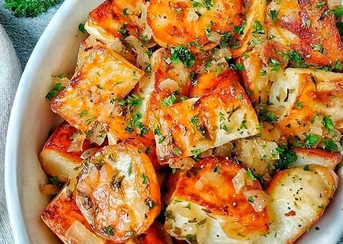 Batatas Assadas em Molho de Salsa e Limão | Bau das RECEITAS