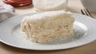 Bolo de Coco com Recheio Cremoso que Aprendi com Minha Mãe